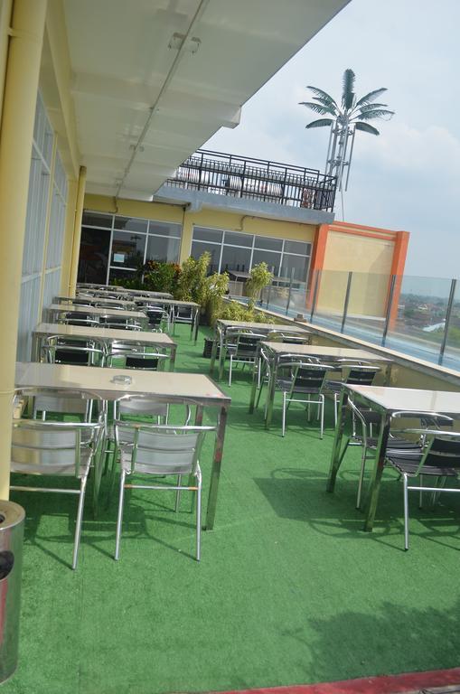 Edu Hostel Yogyakarta Kültér fotó