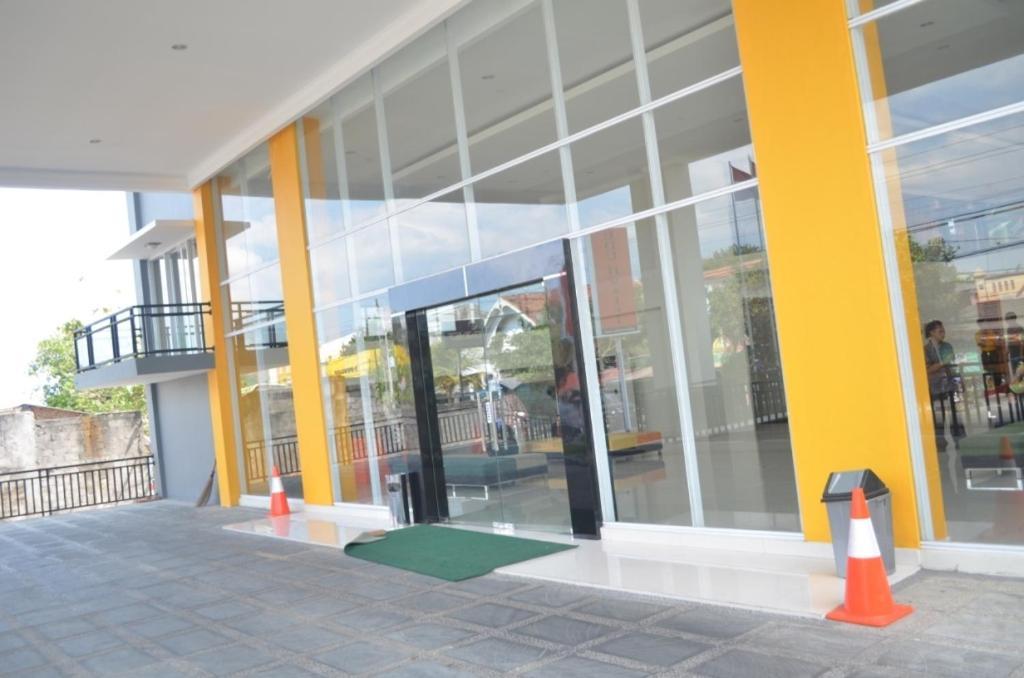 Edu Hostel Yogyakarta Kültér fotó