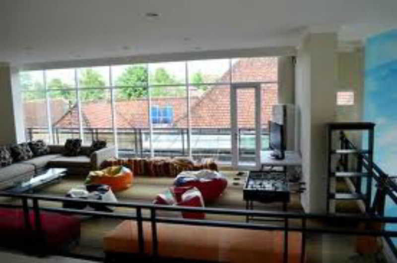 Edu Hostel Yogyakarta Kültér fotó