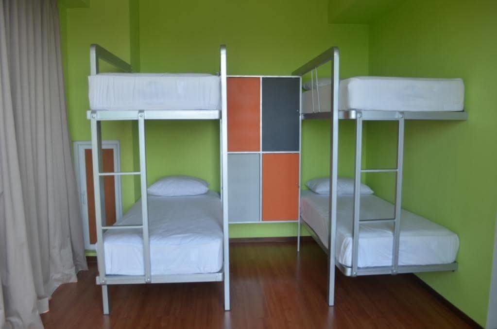 Edu Hostel Yogyakarta Kültér fotó